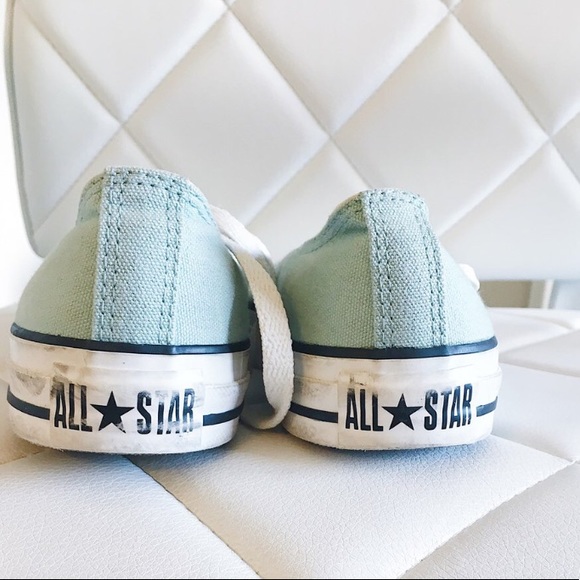 Light blue converse 🌈 - Picture 3 of 4